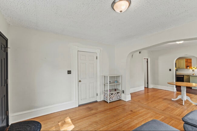 Building Photo - 95 Front Ave