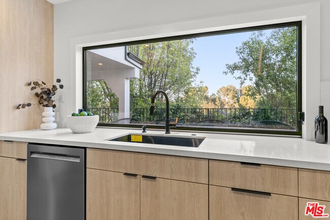 Building Photo - 5132 Escobedo Dr
