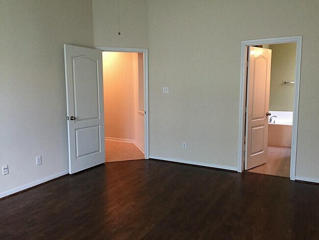 Building Photo - 26427 Cole Trace Ln