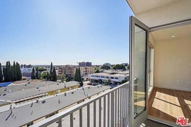 Building Photo - 1814 Federal Ave