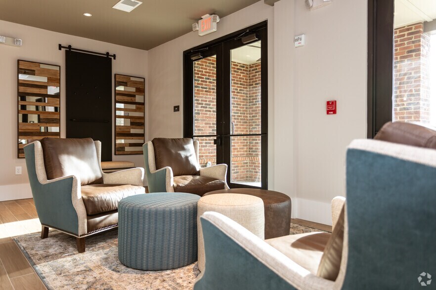 Clubhouse - StationTwo22 Apartments