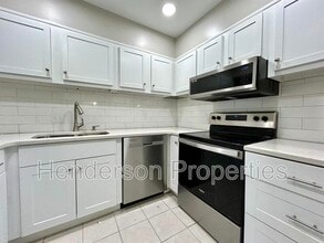 Building Photo - 2614-D Park Rd