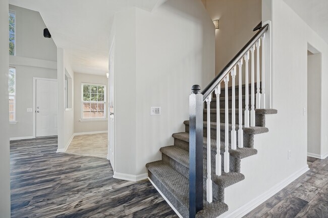 Building Photo - 601 Pawleys Arch