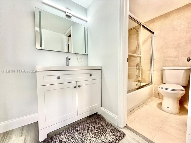 Building Photo - 17021 N Bay Rd