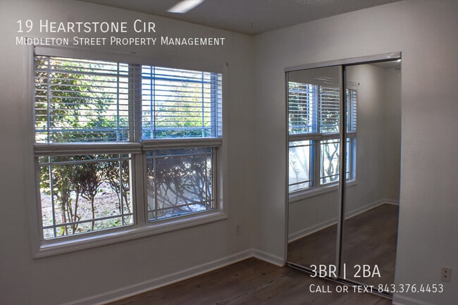 Building Photo - 19 Heartstone Cir