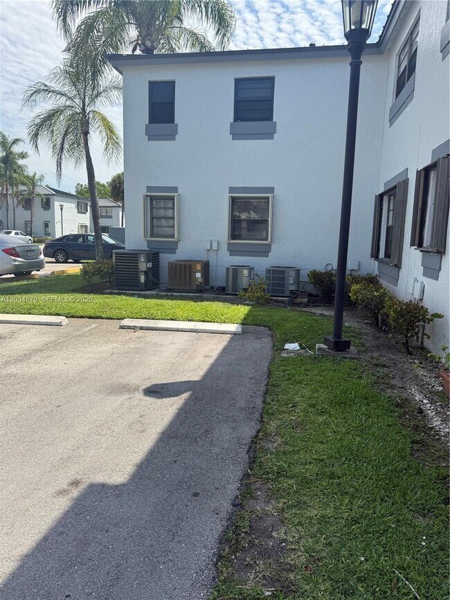 Building Photo - 18230 Mediterranean Blvd