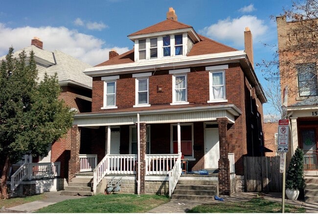 Building Photo - 1508 Summit St