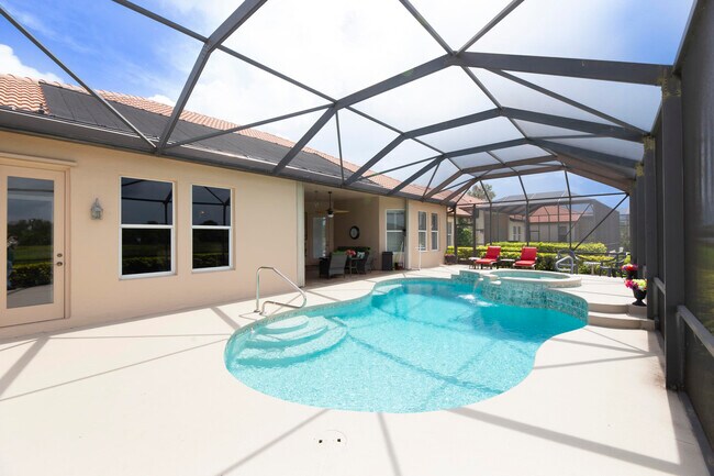 Building Photo - 923 SW Grand Reserves Blvd
