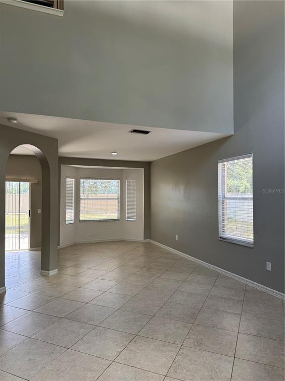 Building Photo - 18006 Birdwater Dr