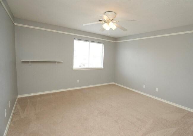 Building Photo - 2419 Fox Water Dr