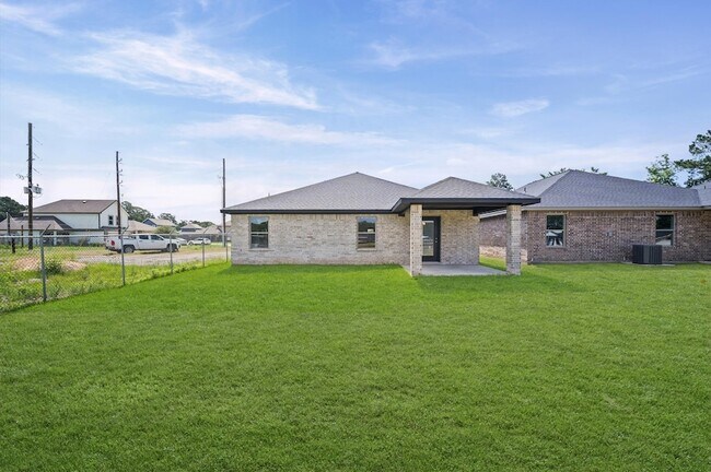 Building Photo - 13110 Lake Conroe Bay Rd