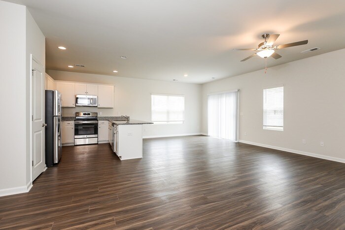 Building Photo - 113 Shire Dr