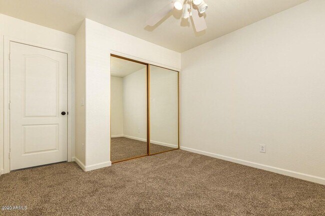 Building Photo - 6444 W Tonto Dr
