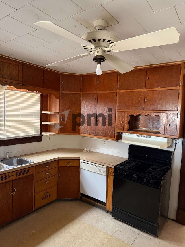 Building Photo - 1803 Madison Ave