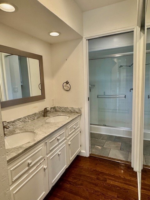 Building Photo - 80 Greenway Dr