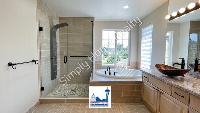 Building Photo - Step Inside this beautiful Home in Tacoma!