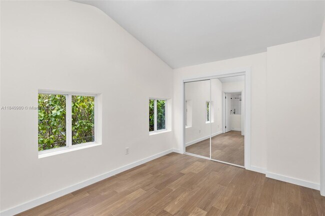 Building Photo - 266 NW 42nd St
