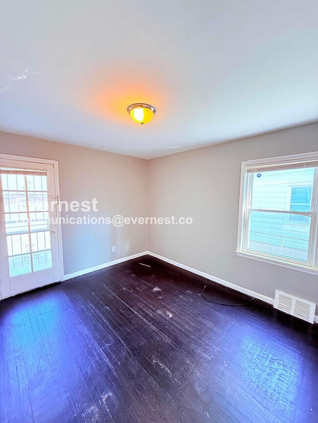 Building Photo - 8270 Trinity St