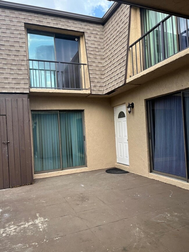 Building Photo - 5301 Waterview Cir