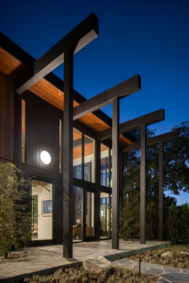 Building Photo - 11558 Duque Dr