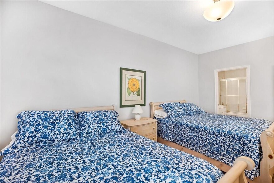 Building Photo - 4106 Carriage Dr