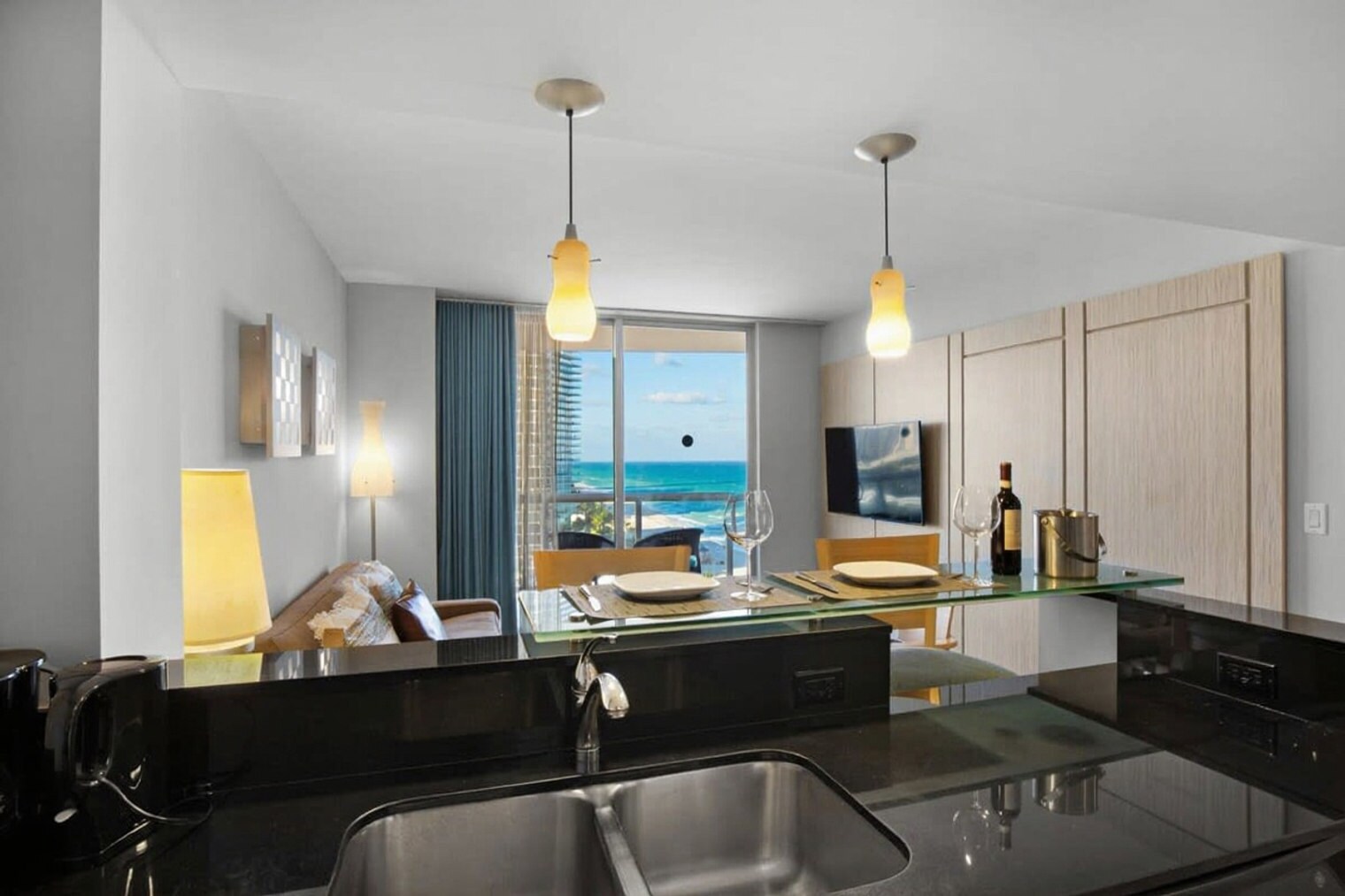 Building Photo - 18683 Collins Ave