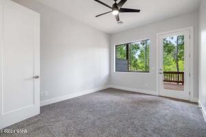 Building Photo - 1400 W Navajo Ln