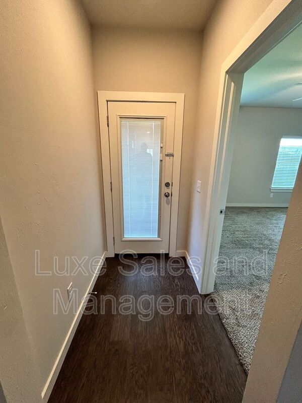 Building Photo - 2180 Buena Vida Ln