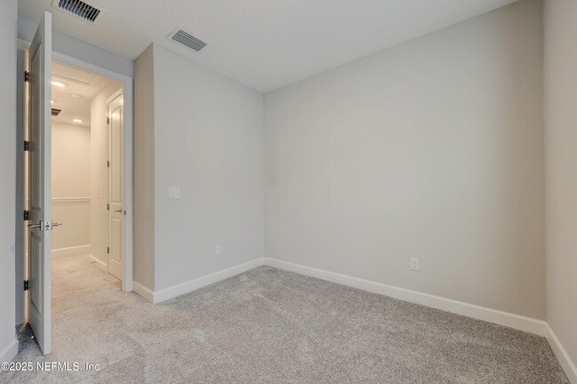 Building Photo - 7435 Calusa Ct