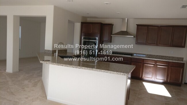 Building Photo - Lovely and Spacious 4 Bedroom Rocklin Home