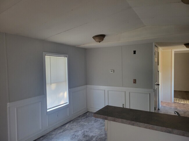 Building Photo - 108 Riggins Bridge Rd