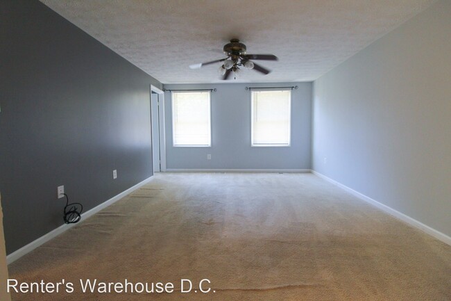 Building Photo - 5 br, 3.5 bath House - 13705 Hobart Dr