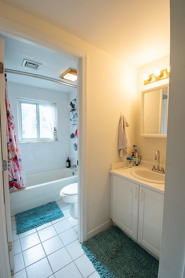 Building Photo - 655 Concord Ave