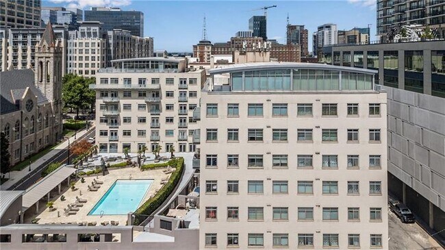 Building Photo - 805 Peachtree St NE