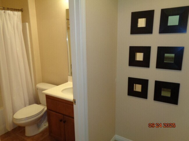 Building Photo - Spacious Quartz Hill 2 Story Home Offering 3663 sq. ft. and was Built in 2004