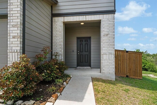 Building Photo - 925 Yellow Ribbon Trl