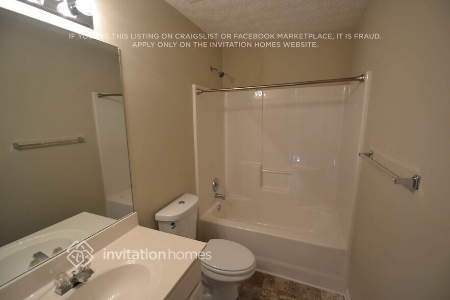 Building Photo - 1062 Alysum Ave SE