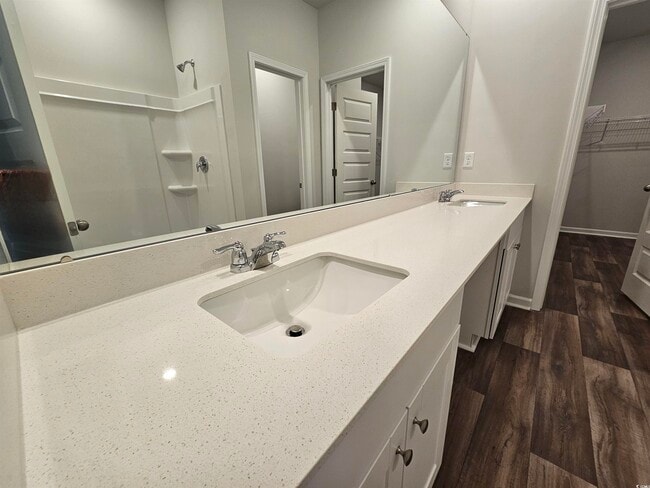 Building Photo - 789 Wapama St