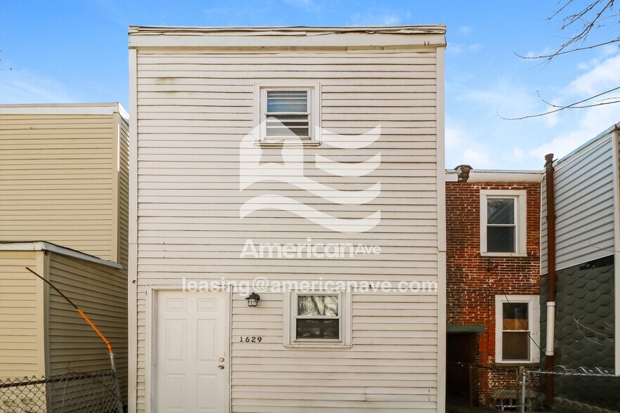 Building Photo - 1629 Dounton St