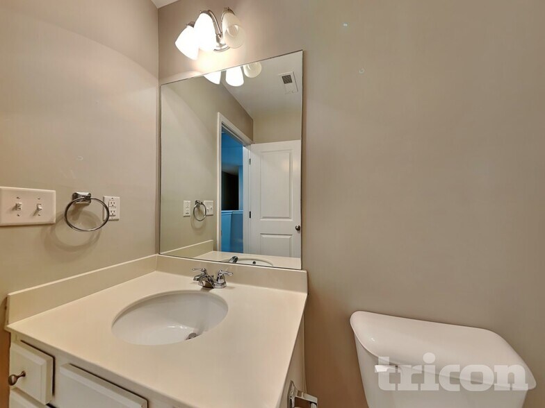 Building Photo - 143 Southwind Ln