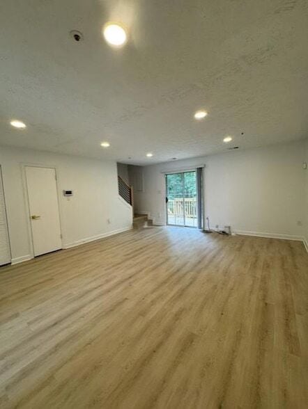 Building Photo - 172 Azalea Ct