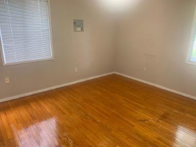 Building Photo - 1411 Greenbrier Dr