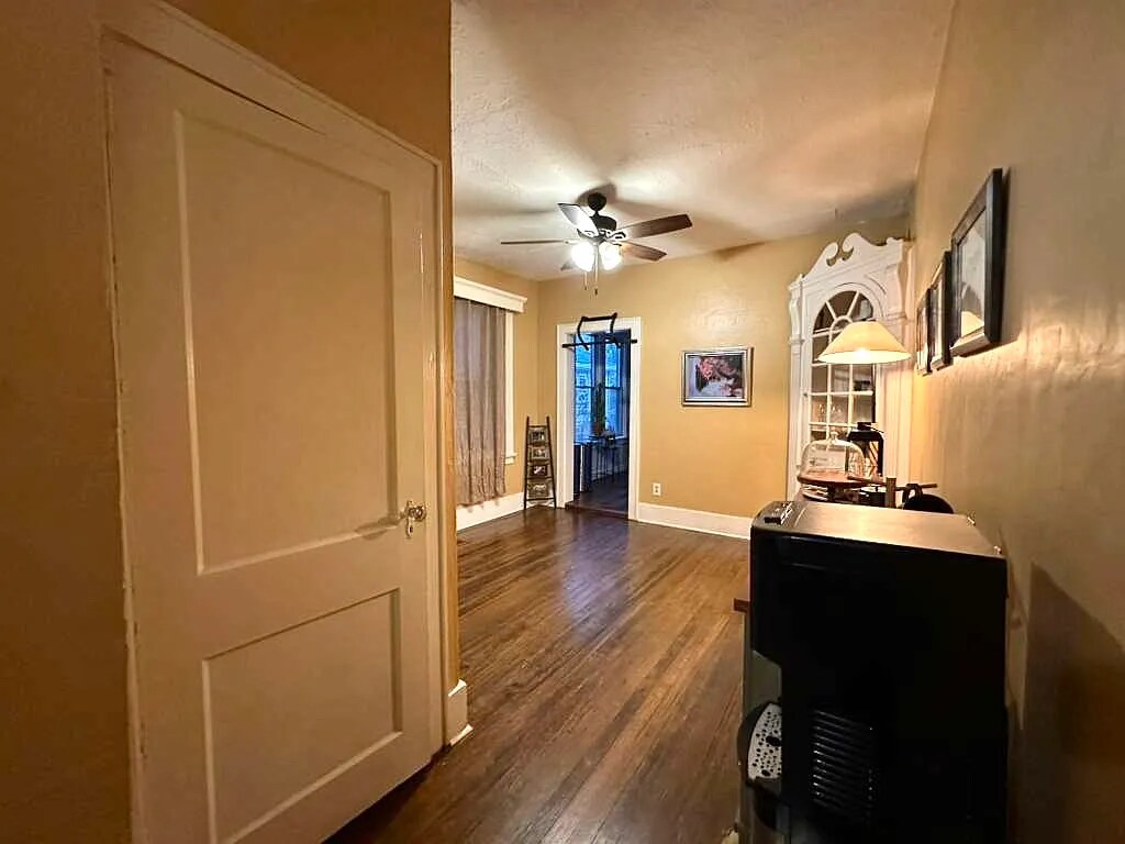 Building Photo - 442 Biddle Ave