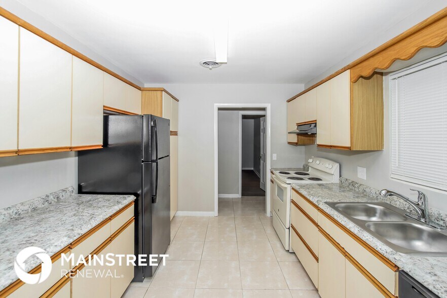 Building Photo - 472 Linda Ln