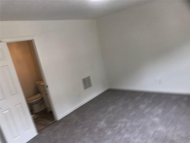 Building Photo - 1448 Springleaf Cir SE