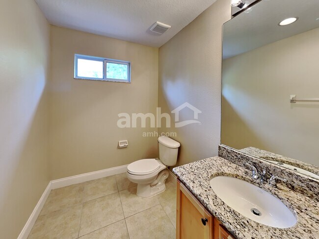 Building Photo - 8346 Old Town Dr