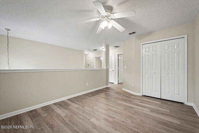 Building Photo - 133 Dragonfly Dr