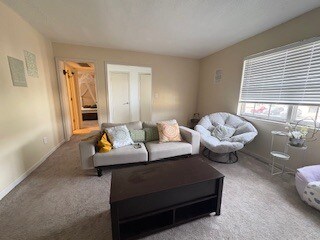 Building Photo - 1807 E Lindsey St