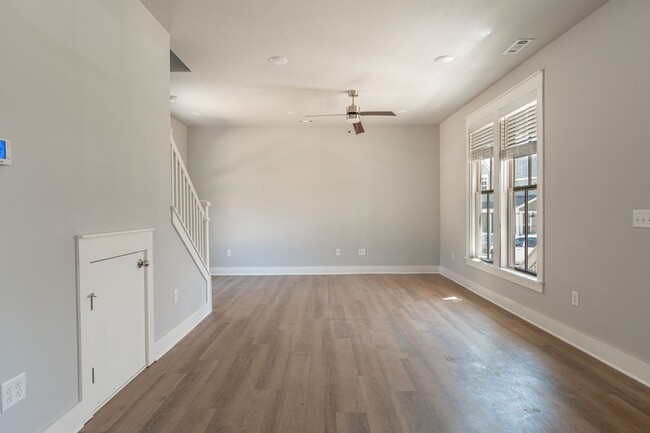 Building Photo - NEW 2 BR/1.5 BA in the Willow Bend S/D
