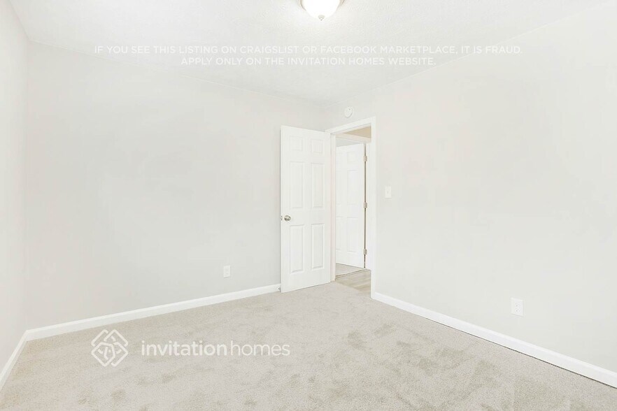 Building Photo - 6355 Tahoe Dr